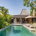 Villa Sebelah