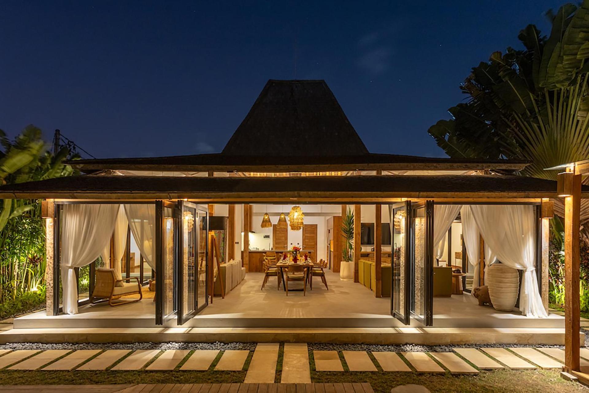 Sebelah * Seminyak (Bali)